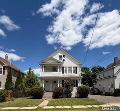 Building Photo - 6-8 Fuller Ave