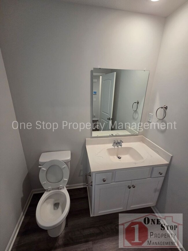 Building Photo - Beautiful 4 Bedroom 4 Bathroom in Belton!