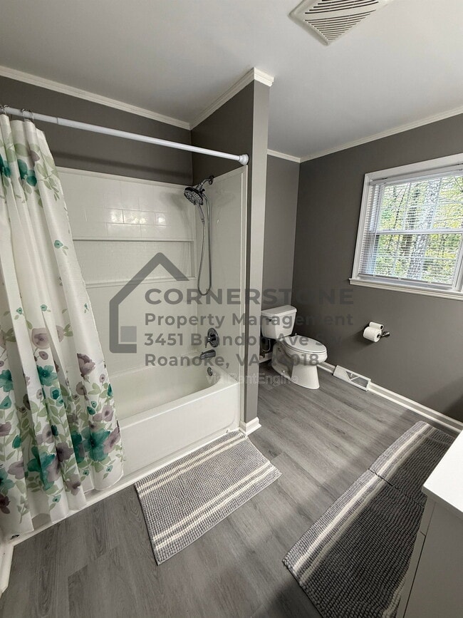 Building Photo - 6111 Barn Owl Cir