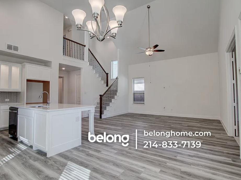 Building Photo - 3138 Casablanca St