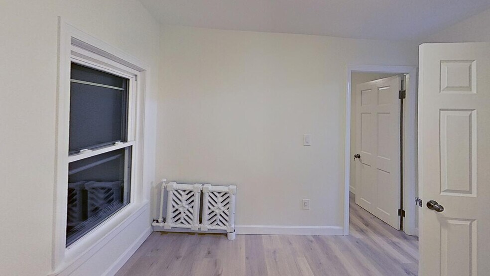 Building Photo - 73 Mill St