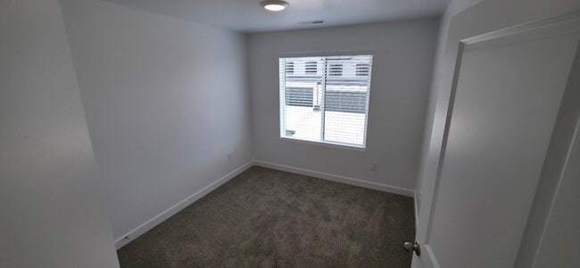 Building Photo - 4335 N 325 E