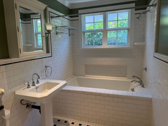 Building Photo - Charming 3 Bedroom 2 Bathroom Wilshire Vista Home with Bonus Room, Resort-Style Backyard and Heat...