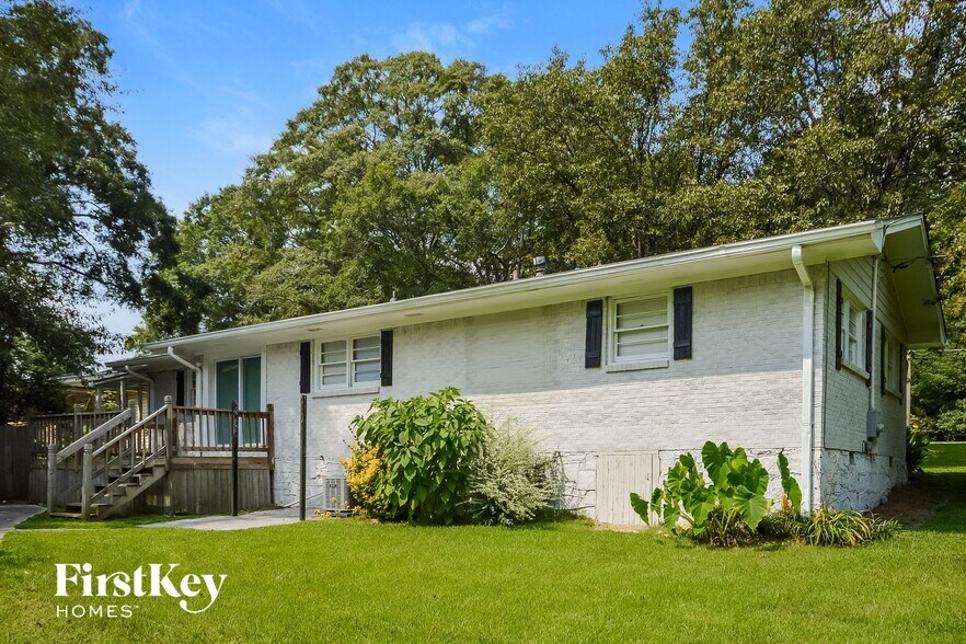 Building Photo - 1175 Milstead Ave NE