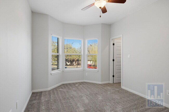 Building Photo - 14605 Running Deer Trail