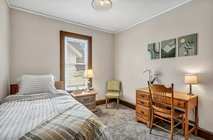 Building Photo - 817 Bell Ave