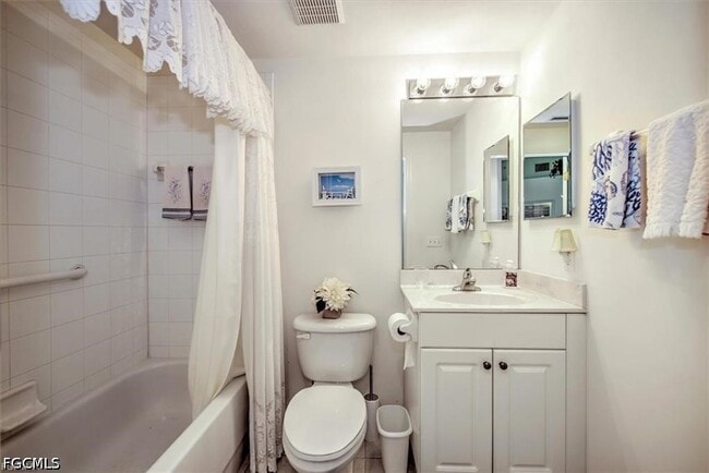 Building Photo - 12171 Summergate Cir