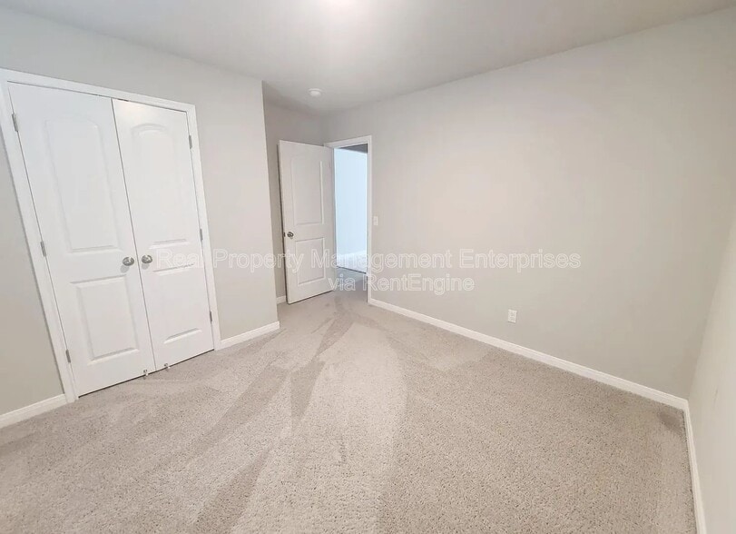 Building Photo - 1701 Crimson Lake Blvd