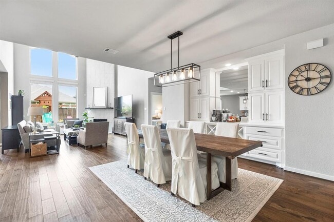 Building Photo - 2603 Country Ln