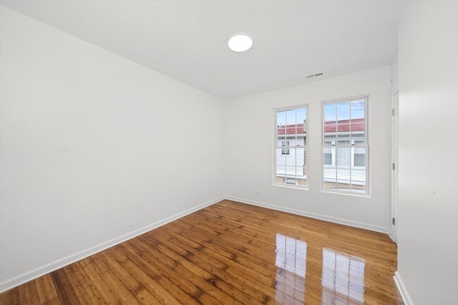 Building Photo - 3343 W 59th Pl