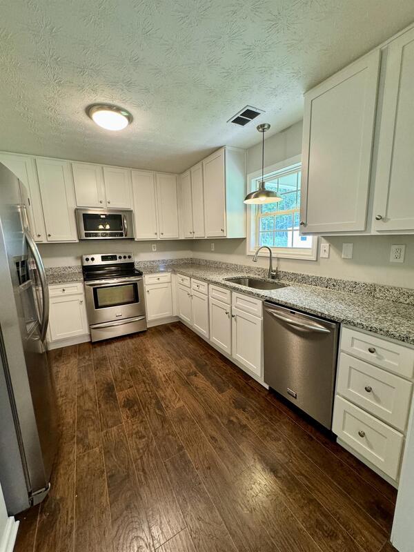 Building Photo - 2051 Snapping Shoals Rd