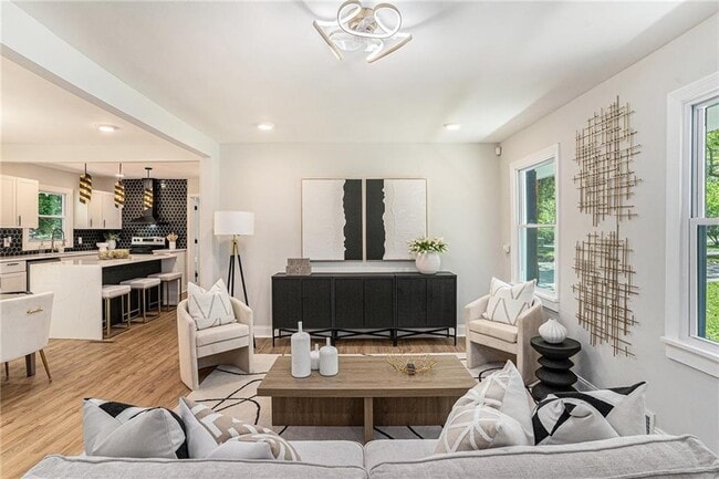 Building Photo - 2794 Mitchell Dr