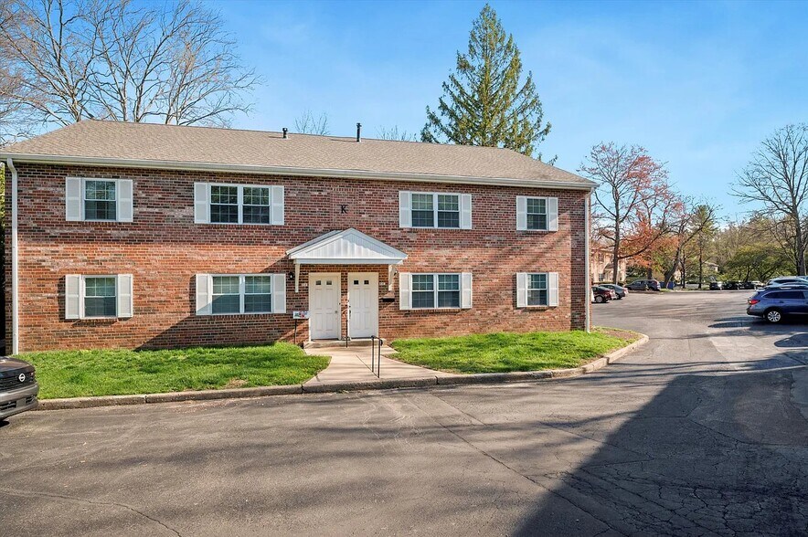 Building Photo - 22 Haws Ln