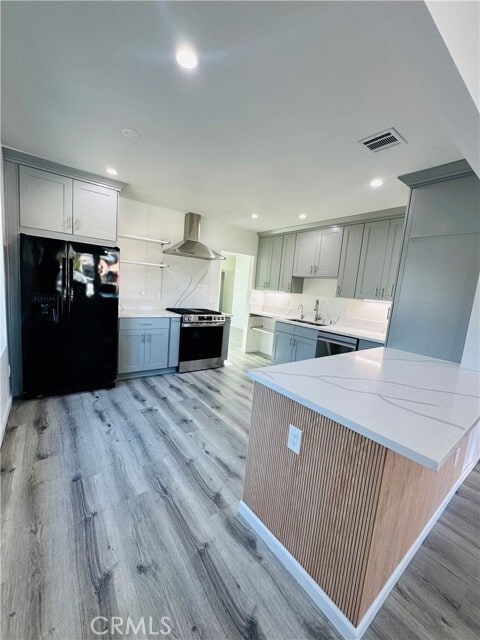 Building Photo - 3634 Caspian Ave