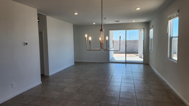 Building Photo - 7615 E Cozy Cottage Ln