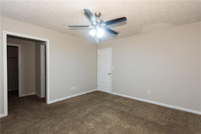 Building Photo - 141 Brownsmill Dr