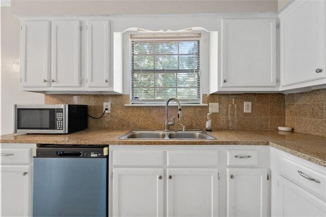 Building Photo - 7519 Conkle Rd