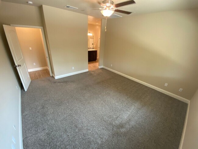 Building Photo - Lovely Newer Home with solar included.