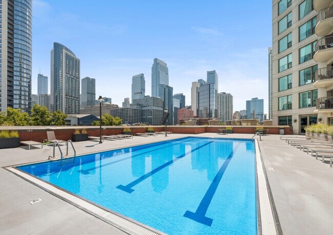 Building Photo - 501 N Clinton St