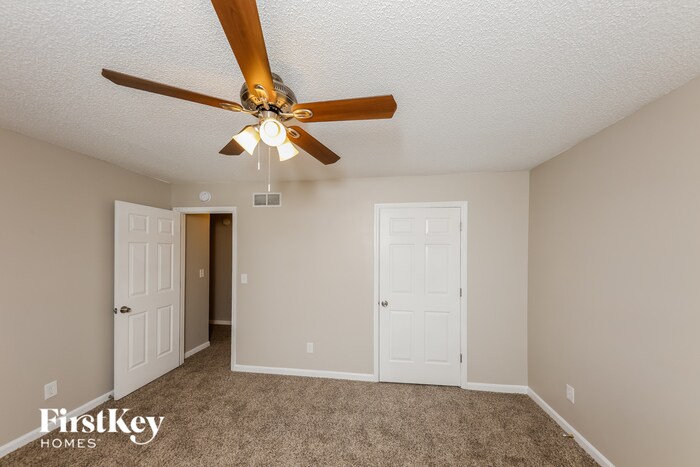 Building Photo - 112 Radford Cir SW