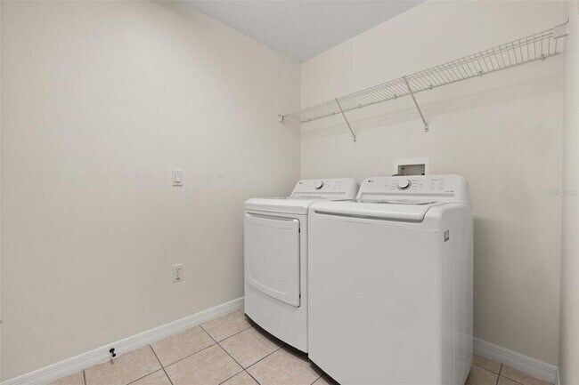 Building Photo - 141 Richmond Dr