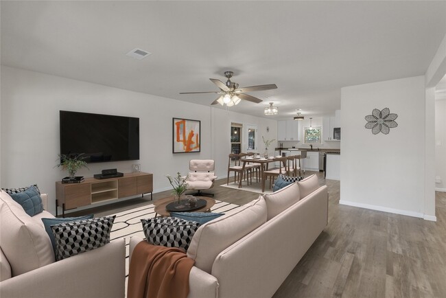 Building Photo - 2221 N Alexander St