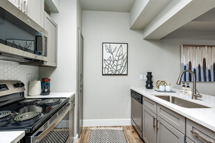 Interior Photo - Emerson at Ford Park