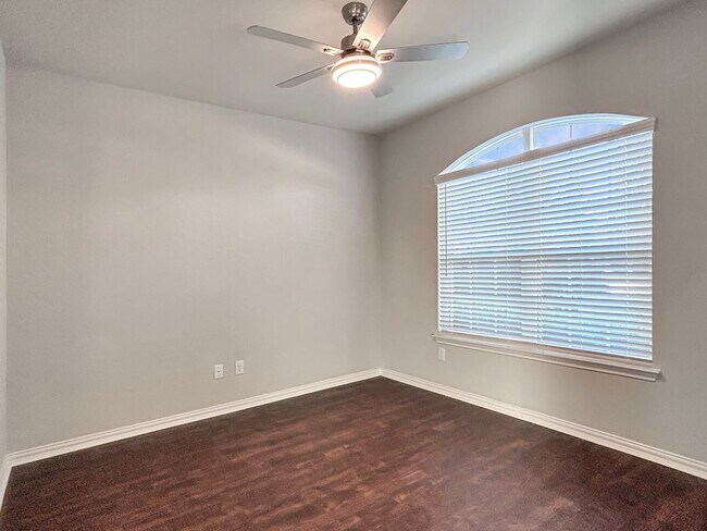 Building Photo - Schertz Stunner Near The Forum & Randolph AFB | Screened Porch + Game Room