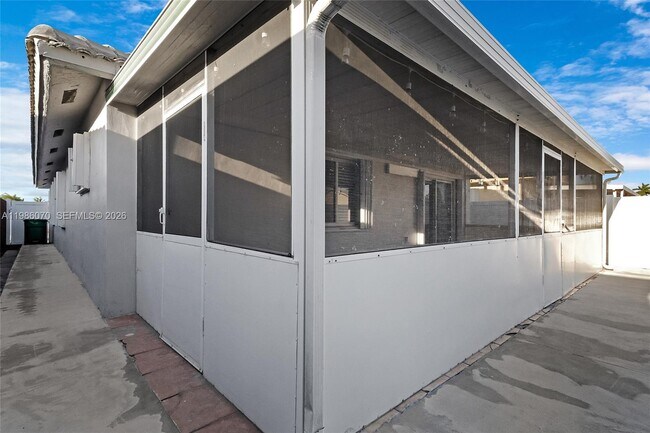 Building Photo - 10168 NW 126th Terrace