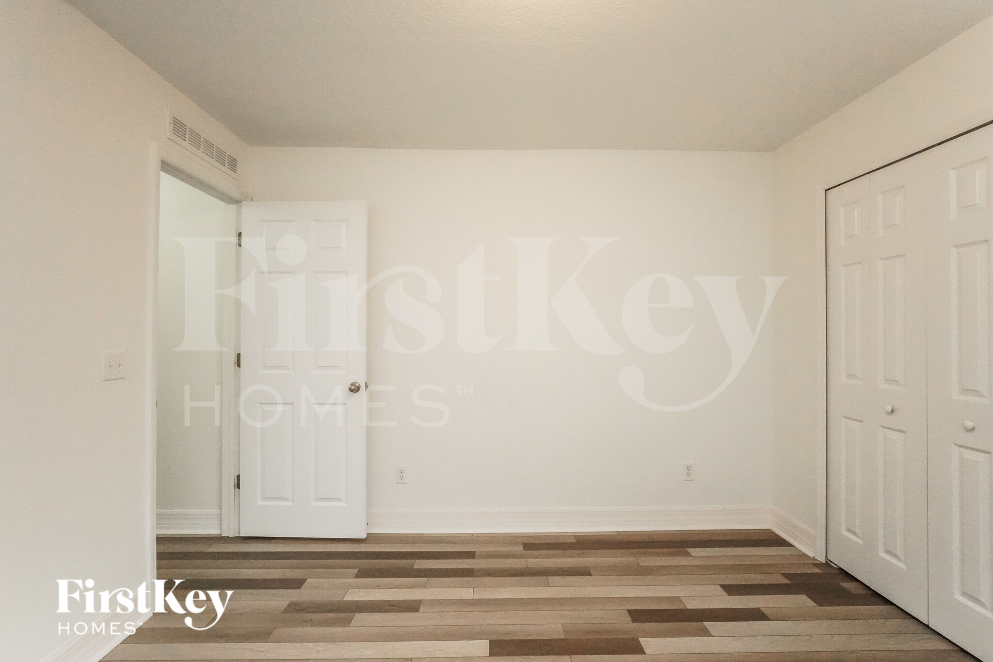 Building Photo - 1019 Susan Dr