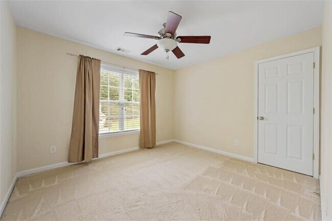 Building Photo - 773 Van Briggle Path NE