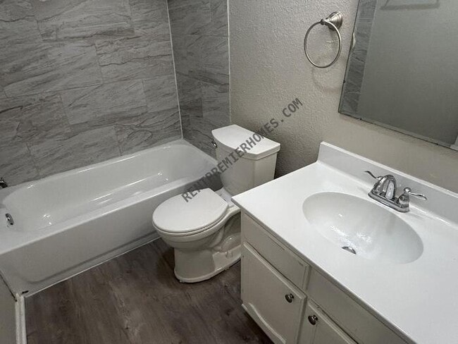 Building Photo - 2708 S 136th E Ave