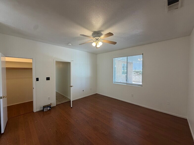 Building Photo - 10808 Tivoli Ct