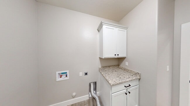 Building Photo - 5109 W Grey Ghost Rd