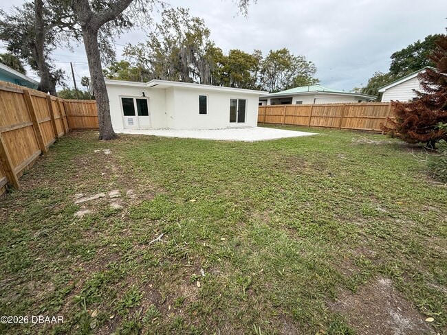 Building Photo - 157 15th St