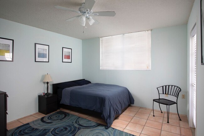 Building Photo - 3930 S Roosevelt Blvd