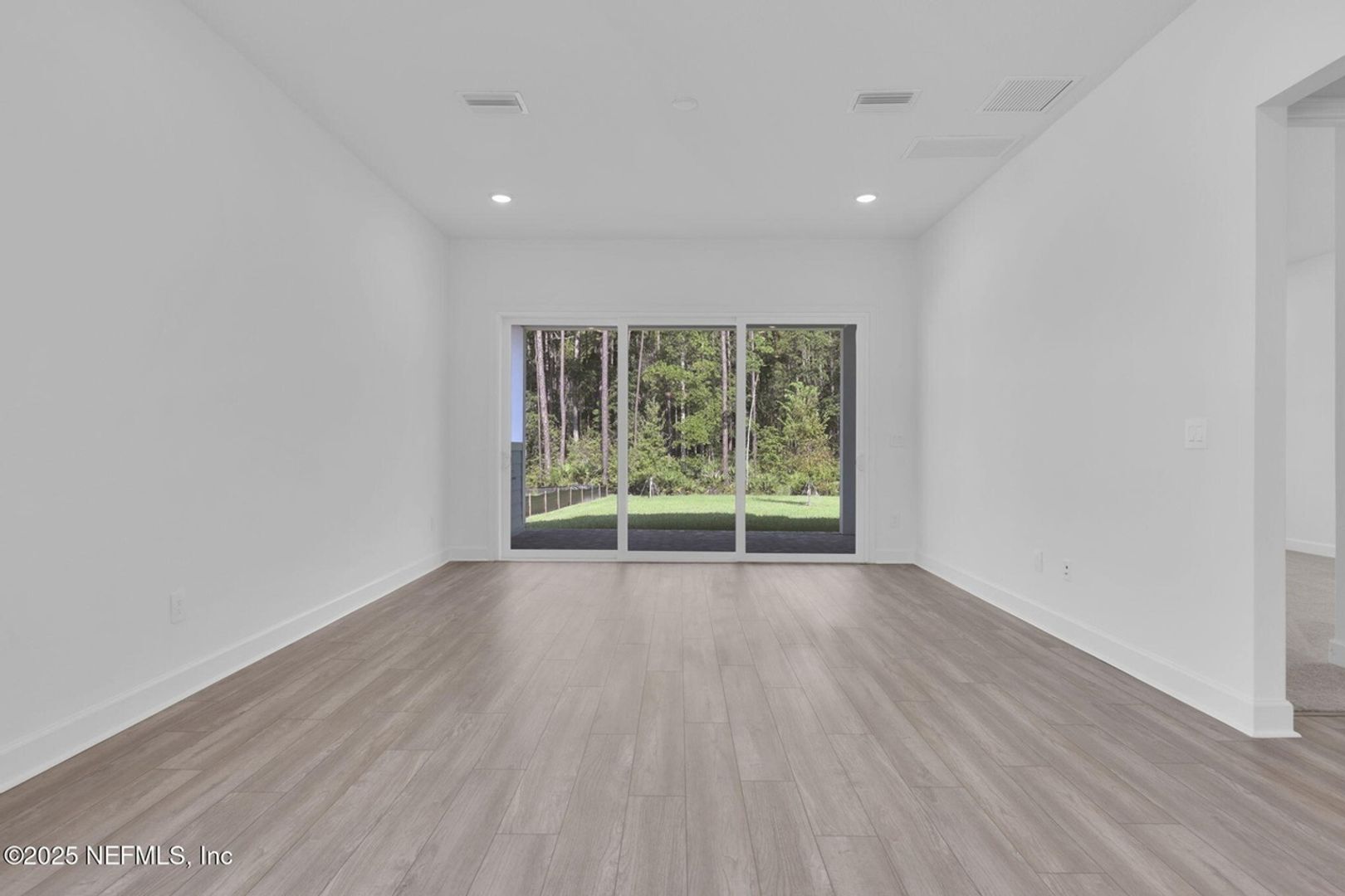 Building Photo - 183 Dawes Ave