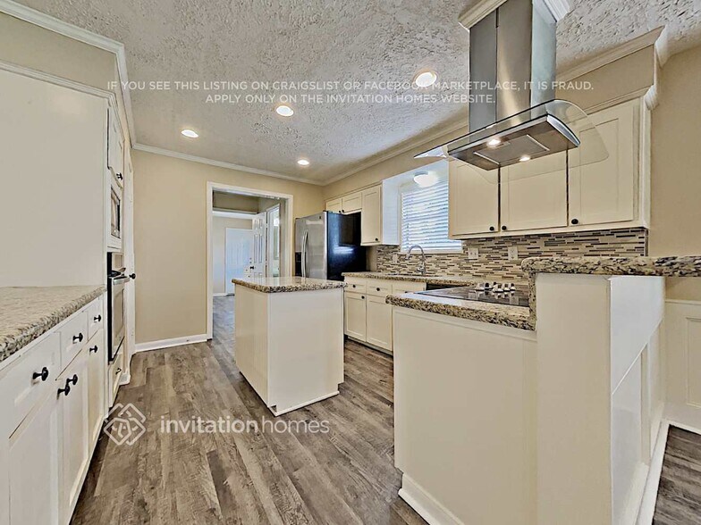 Building Photo - 15027 Pebble Bend Dr