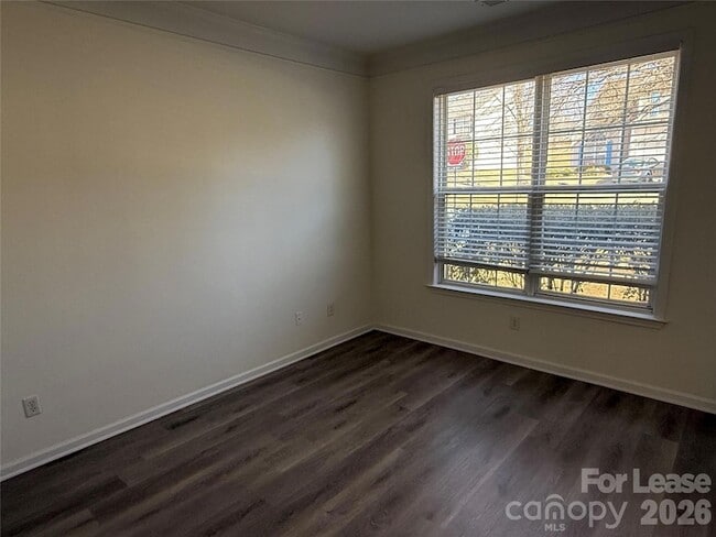 Building Photo - 10931 Chastain Parc Dr