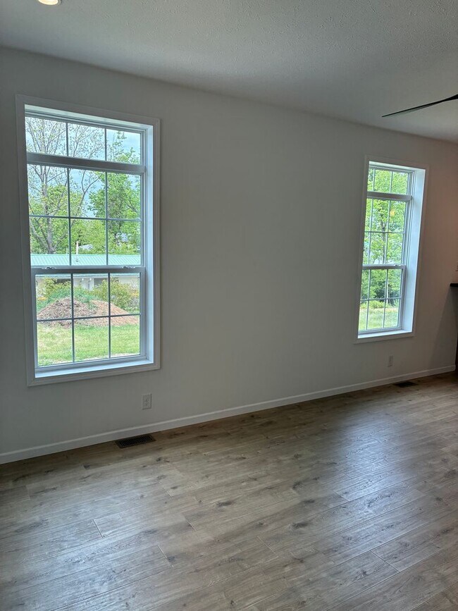 Building Photo - Modern 3 Bedroom 2 Bath House - New Build! Available NOW!