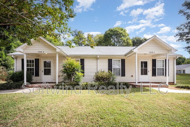 Building Photo - 1508 Highland Ave
