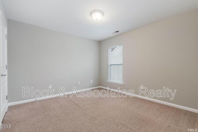 Building Photo - 2101 Addenbrock Dr