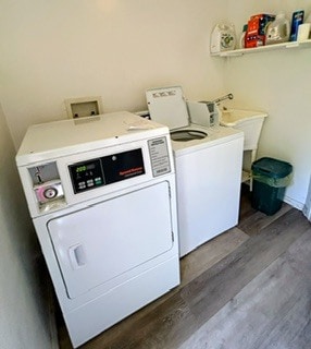Laundry room - 10739 Francis Pl