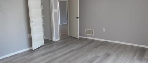 Building Photo - 2052 Norfolk Dr