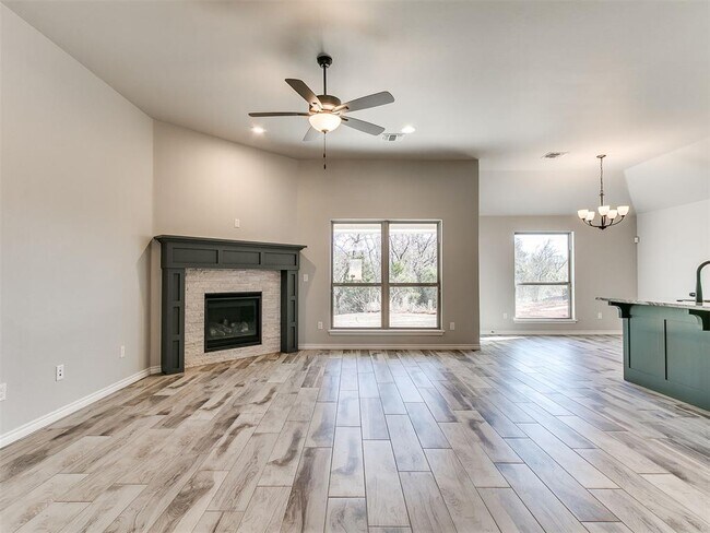 Building Photo - 12028 Rockbed Dr