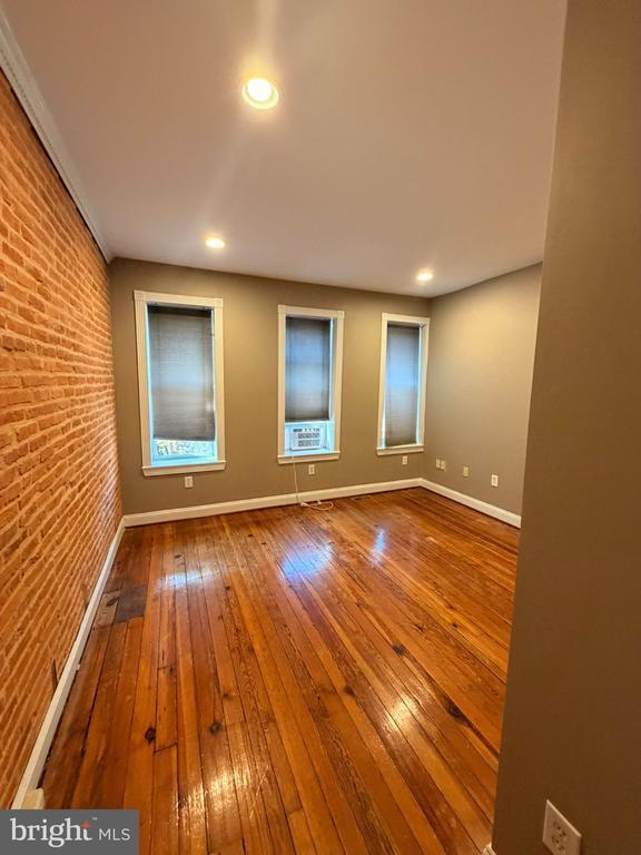 Building Photo - 1305 S Hanover St