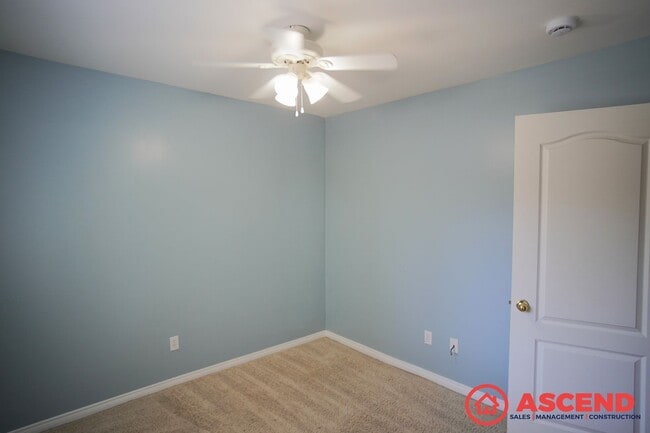 Building Photo - Lovely Home in Northwest Bakersfield