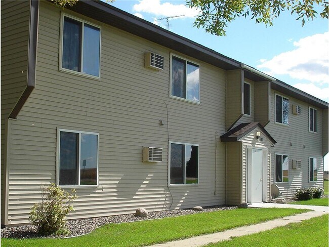 Building Photo - 911 Lakeview St