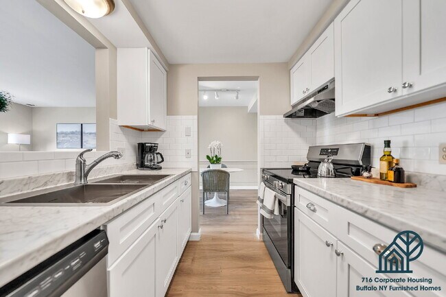 Building Photo - Furnished 2-Bedroom Apartment in Tonawanda