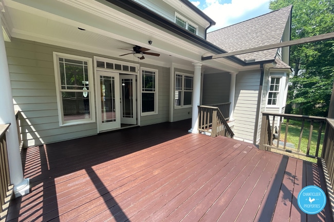 Building Photo - 8105 Last Oak Ct